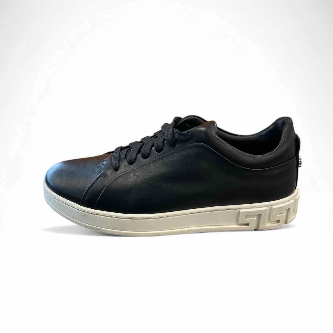 Versace Sneaker 10 US | Shoes - Versace Used New Digz  display picture 2
