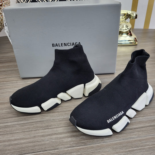 Balenciaga Black US Shoe Size 36 Sneakers – New Digz Consignment