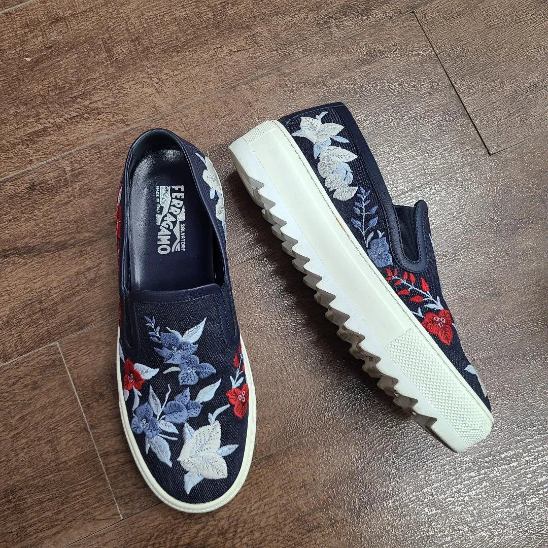 Ferragamo Denim Sneakers | Shoes - Salvatore Ferragamo Used  display picture 2
